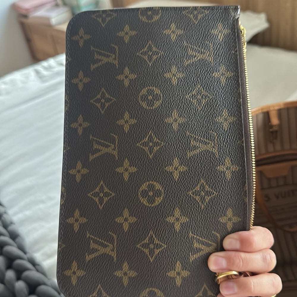 Louis Vuitton Brown Monogram Tote Bag - Picture 4 of 5